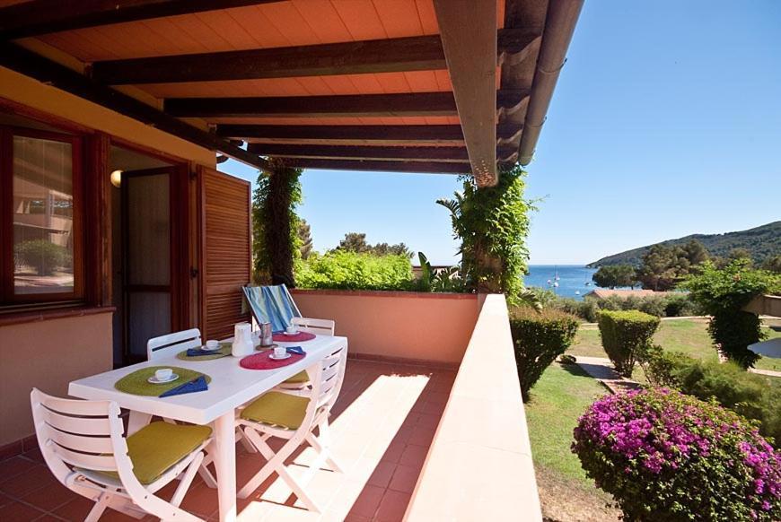 Casa Del Golfo Aparthotel Lacona Luaran gambar