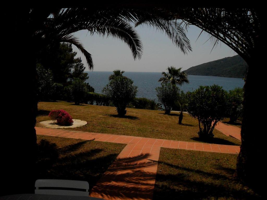 Casa Del Golfo Aparthotel Lacona Luaran gambar